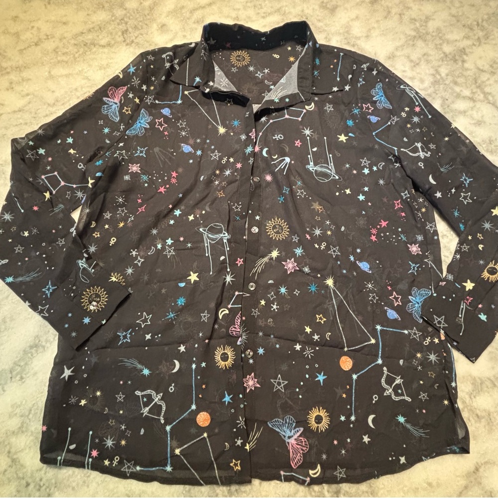 celestial sketch button top 🪐